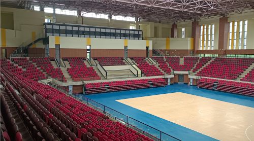 專業(yè)看臺(tái)座椅如何制造？四大核心步驟揭秘